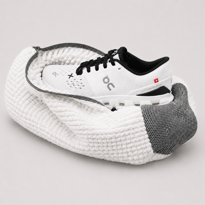 NivowBag™ Clean Sneakers. Zero Effort.